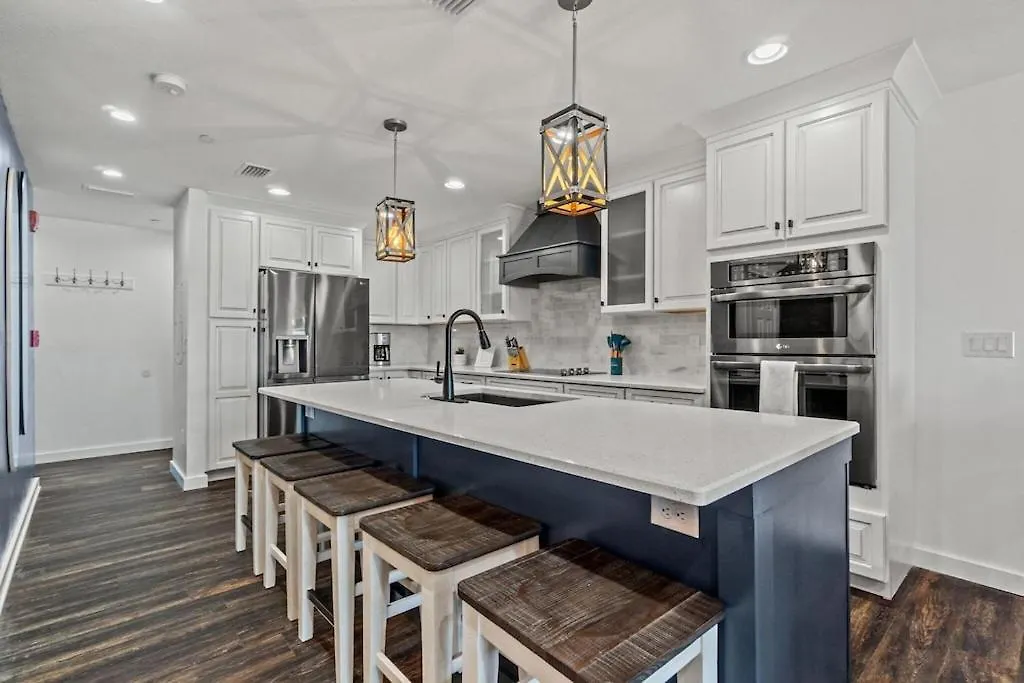 Newly Remodeled Beachfront Townhome - Sleeps 14 Panama City Beach ABD
