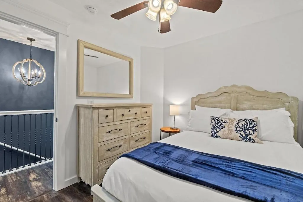 Newly Remodeled Beachfront Townhome - Sleeps 14 Panama City Beach 0*,