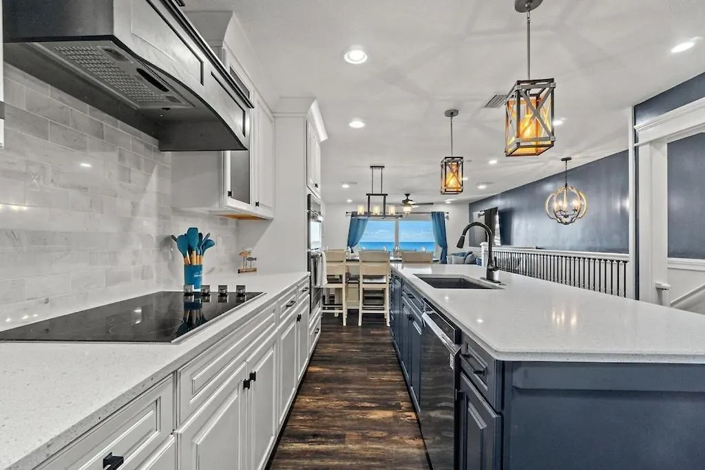 Newly Remodeled Beachfront Townhome - Sleeps 14 Panama City Beach