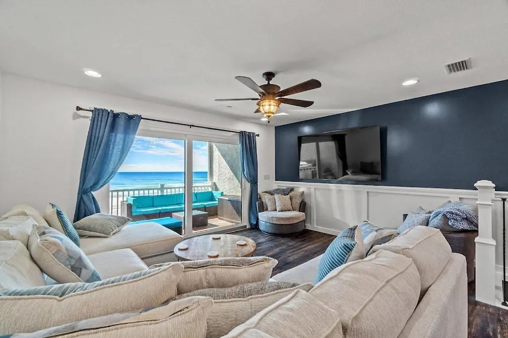Newly Remodeled Beachfront Townhome - Sleeps 14 Panama City Beach Tatil Evi